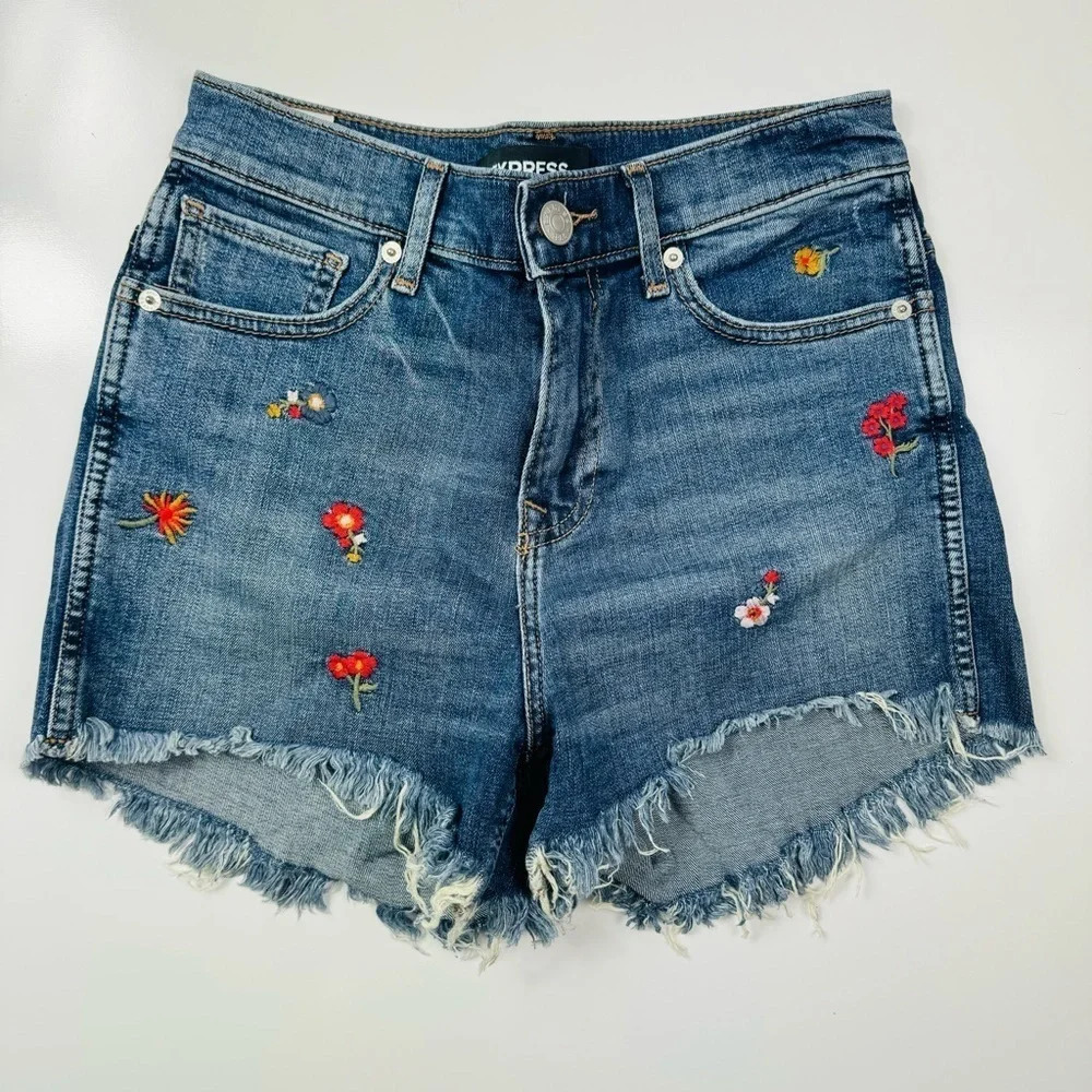 Express Original Midi High Rise‎ Denim Shorts Floral Embroidered Size 2